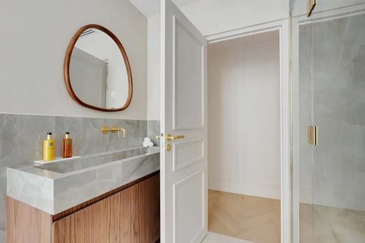 Bathroom photo