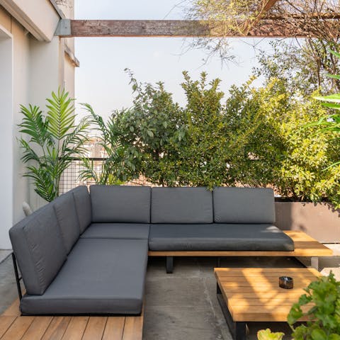 Relax in the Italian sun on the private roof terrace