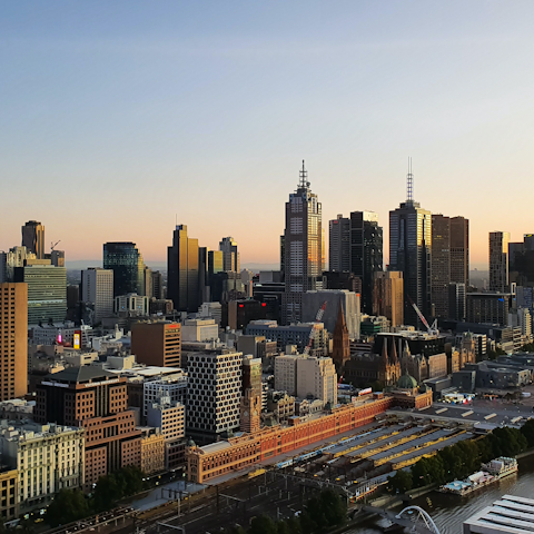 Stay within walking distance of Port Melbourne Beach