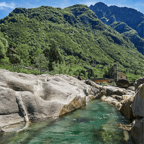 Enjoy the mountainous beauty surrounding Ticino