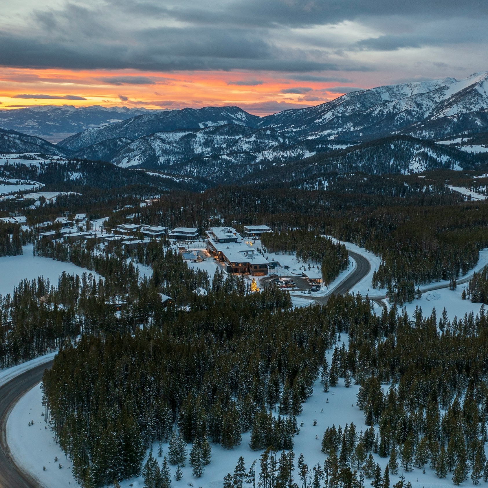 Mountain Peak Vistas