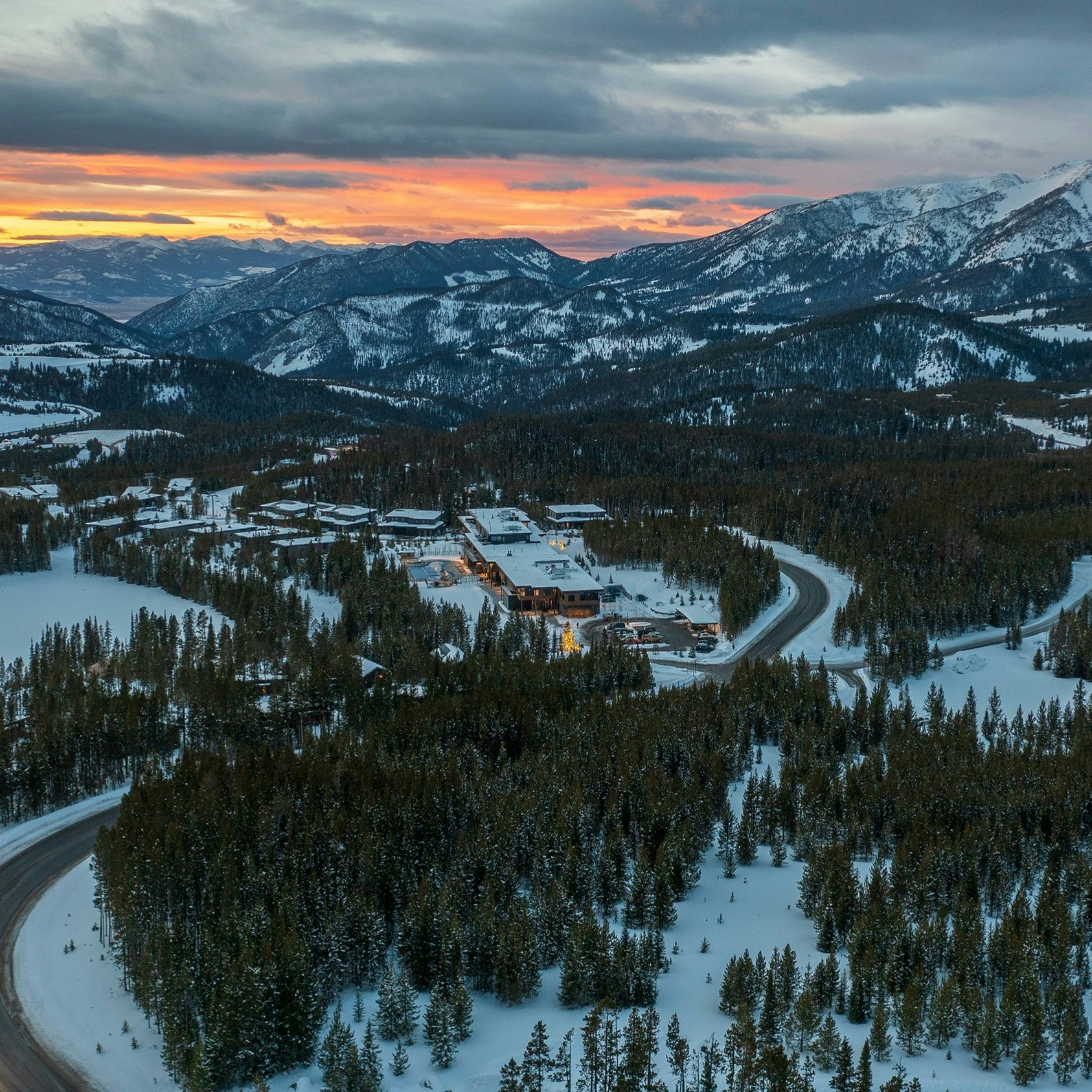 Mountain Peak Vistas