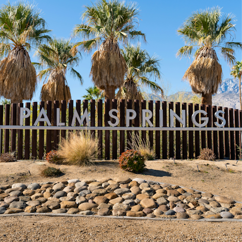 Stay a ten-minute stroll from downtown Palm Springs