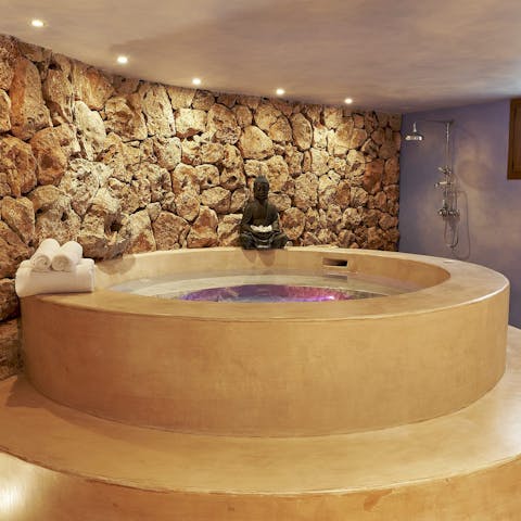 Unwind in the private Jacuzzi