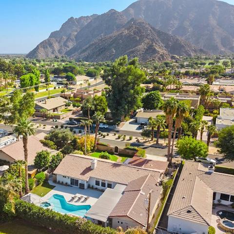 Walk to Old Town La Quinta