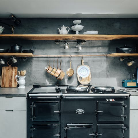 Cook up a full English breakfast in the well-equipped kitchen