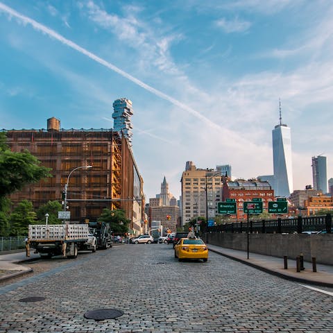 Explore the trendy Tribeca neighbourhood right outside your door