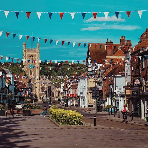 Experience timeless English charm in Henley-On-Thames