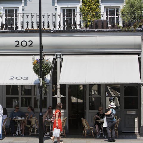 Take a stroll through some of London's top neighbourhoods