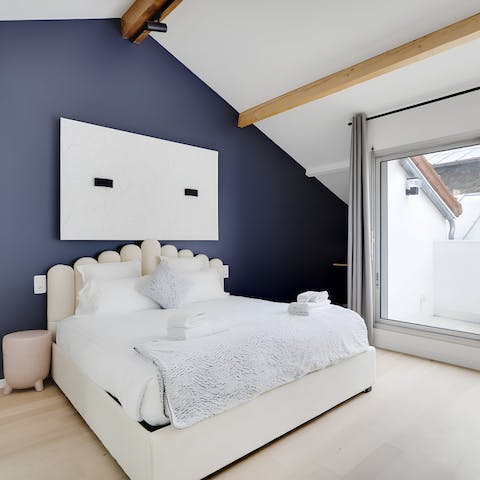 Wake up blissfully and sip your coffee on the balcony