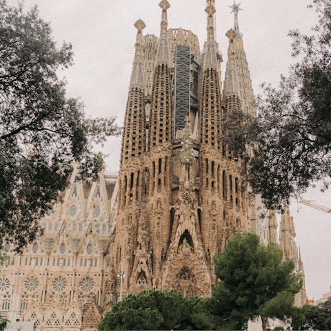 Visit the iconic Sagrada Família – a six-minute taxi ride away