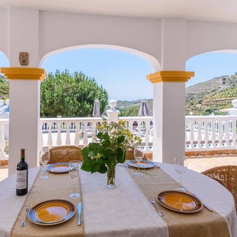 Share memorable meals overlooking the herbaceous hillside