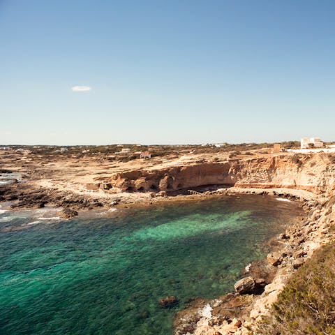 Jump in the car and take the short drive over to Carratge Beach