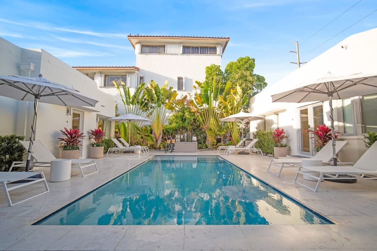 Palm-Fringed Plunge
