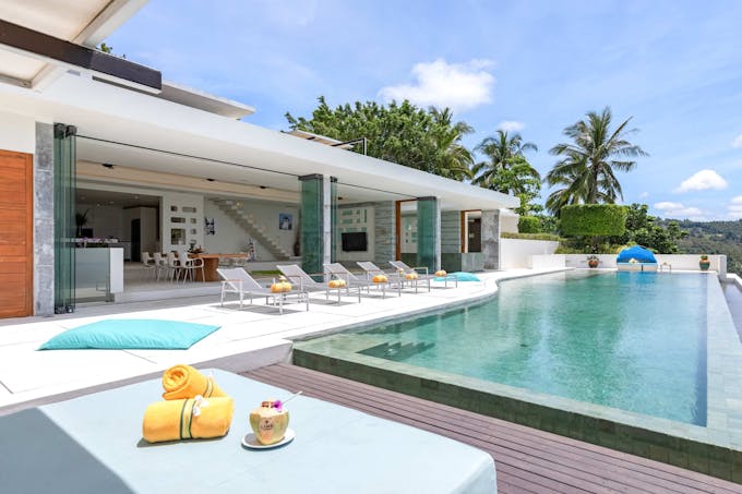  The Coconut Grove