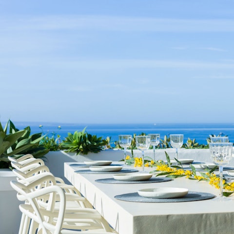 Hire a private chef to wine and dine you and your guests amid spectacular views