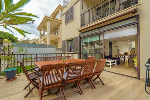 Fire up the barbecue and dine alfresco