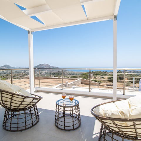 Head up to the rooftop terrace to enjoy drinks in the shade and admire stunning sea views