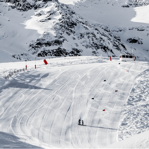 Strap on your skis, snowboard or snowshoes and embark on a wintry adventure – or simply admire the snow-covered landscape