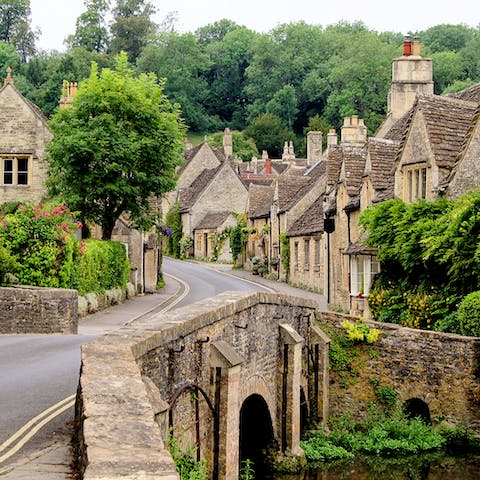 Explore the quaint Cotswolds villages of Winchcombe and Stow-on-the-Wold nearby