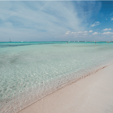 Visit the stunning sandy beaches of Palma, with Cala Major a short drive away