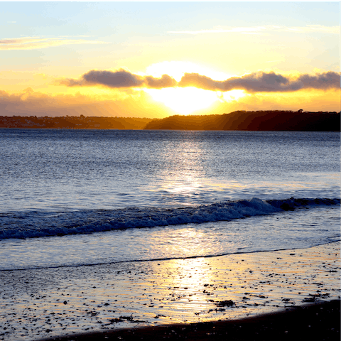 Spend days on the beach – reachable in nine to nineteen minutes on foot