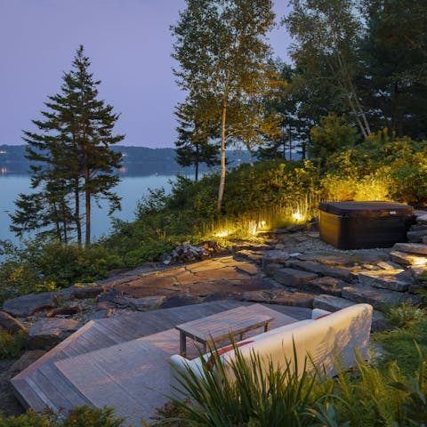 Make cocktail hour a nightly ritual with views across the bay