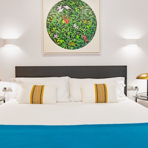 Wake up rested and refreshed, courtesy of this luxuriously comfy bed