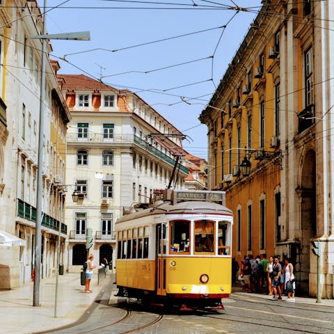Stay in beautiful Graça, with easy access to downtown via the trams