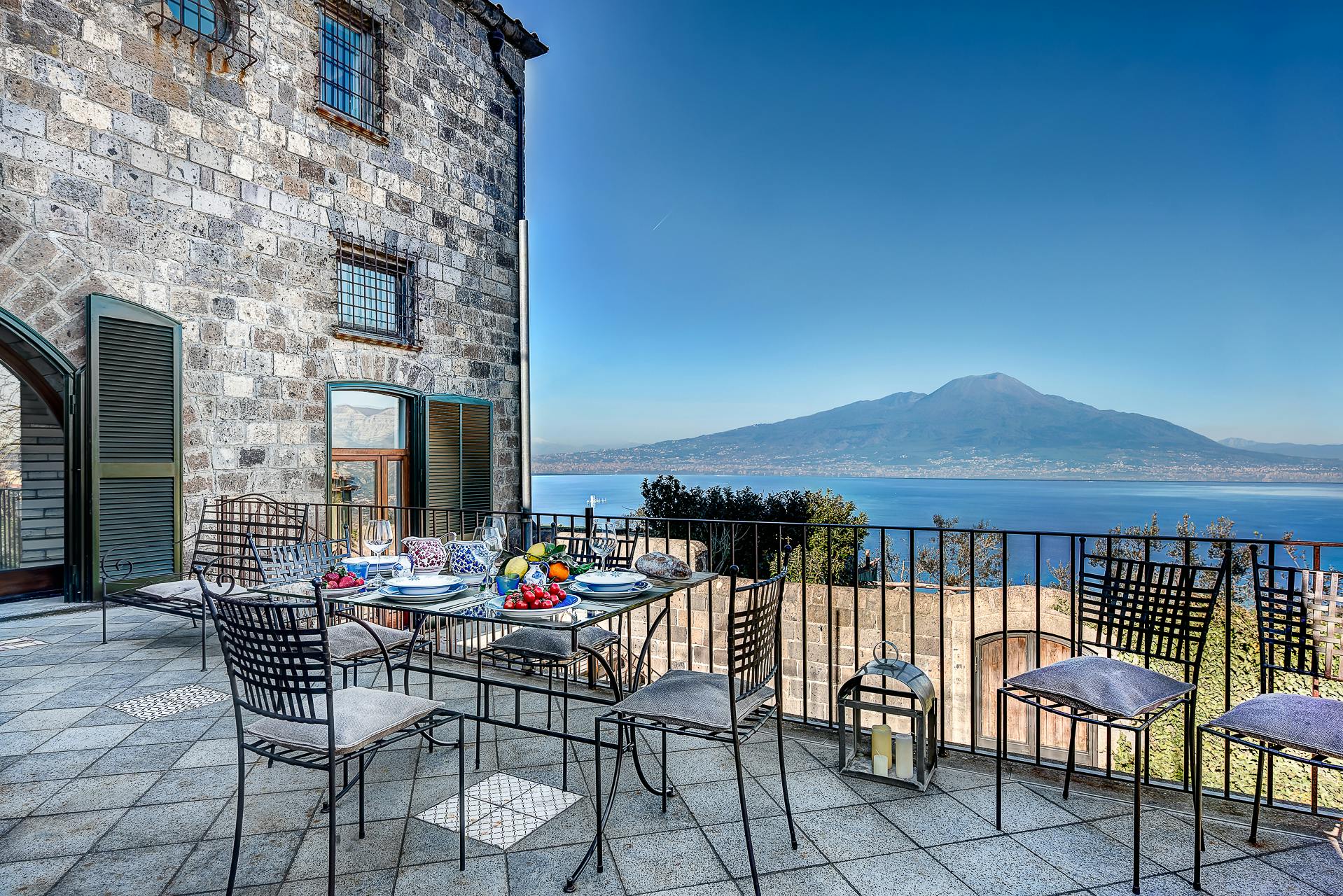 Vesuvio Retreat