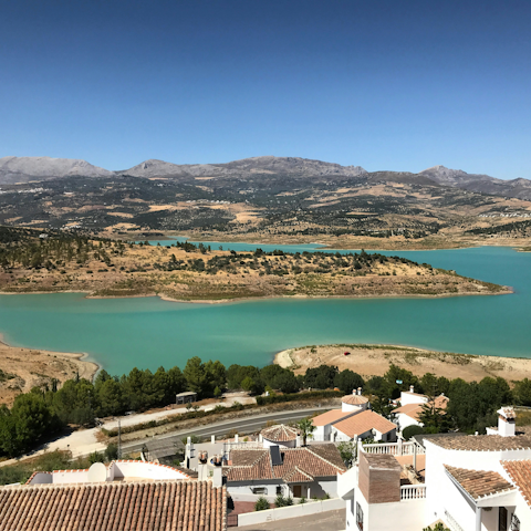 Discover picturesque Viñuela – a twenty-five-minute drive away