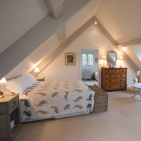 Sleep well in the dreamy bedrooms and wake up to the sun shining through the windows