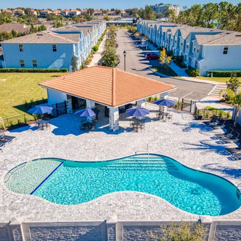 Enjoy access to the shared pool and lounge