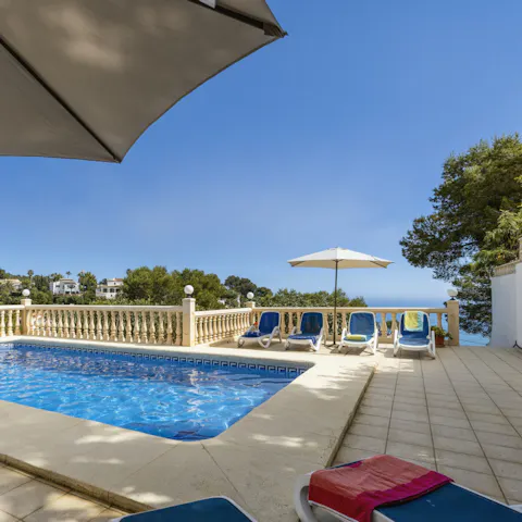 Make poolside lounging your only firm plan of the day