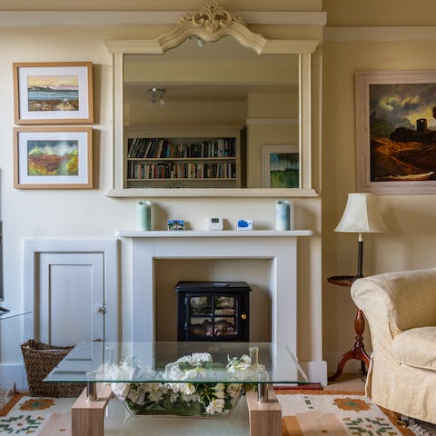 Spend cosy evenings in front of the fireplace – there are board games, films and books to keep everyone entertained
