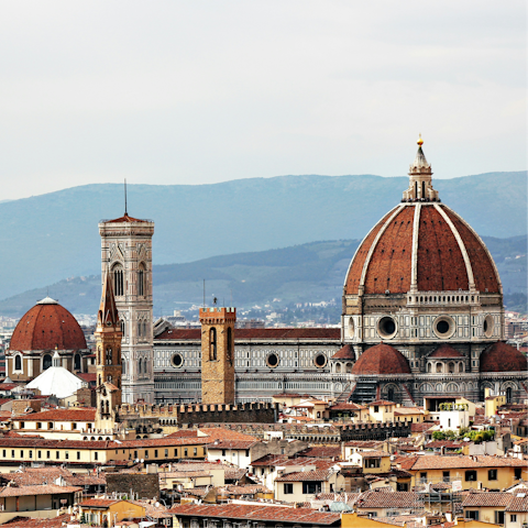 Fall in love with the timeless charm of Italy from the heart of Florence