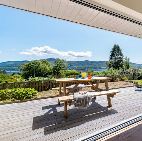 Soak up the magnificent sea views from the deck – sundowners optional