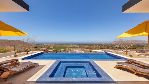 Fall in love with the Pacific views while swimming in the pool