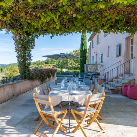 Pick up fresh local produce and gather for meals on the terrace
