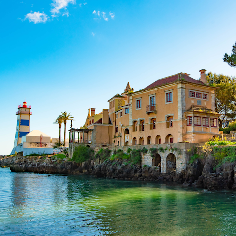 Take the fifteen minute stroll to Cascais' beautiful waterfront