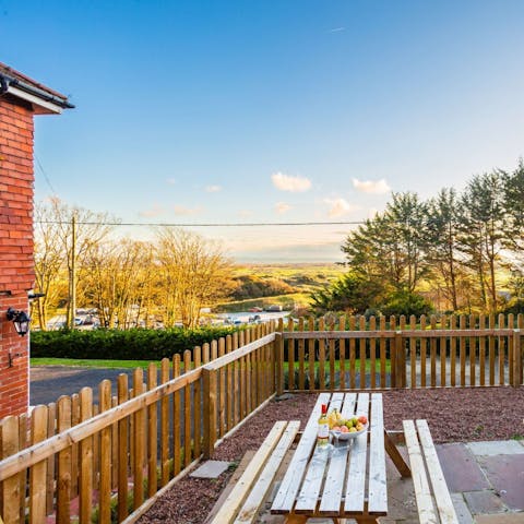 Enjoy views across the golf course and Braunton Burrows