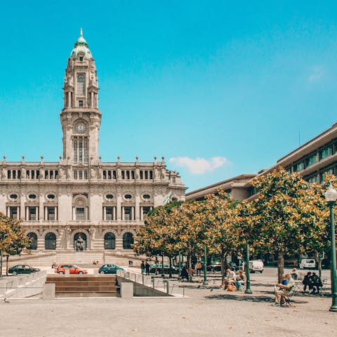 Stay within easy reach of Porto's most celebrated landmarks