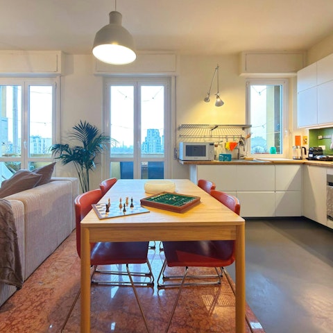 Enjoy a glass of Prosecco at the dining table