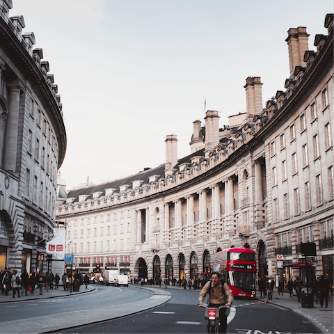 Take the easily accessible public transport into central London