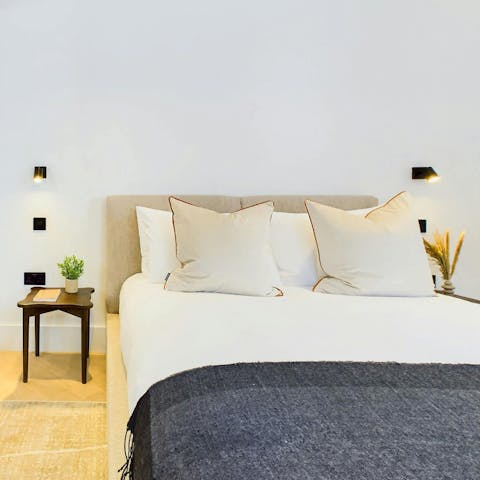 Get a good night's sleep in the snug bedroom