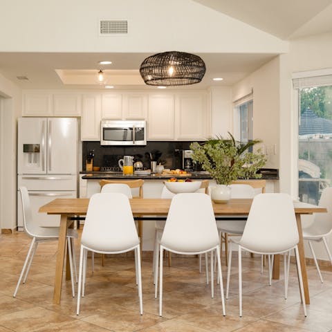 Come together over family dinners rustled up in the fully-equipped kitchen