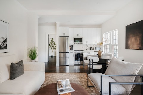 Cook, dine, and unwind in one bright space