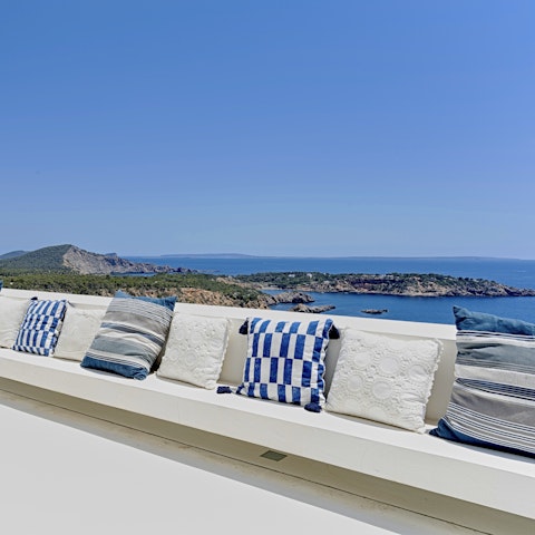 Wake up to incredible sea views