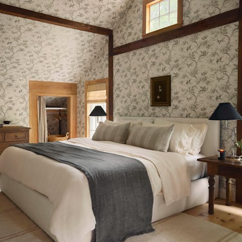 Curl up in the cosy bed after a day on the Appalachian Trail