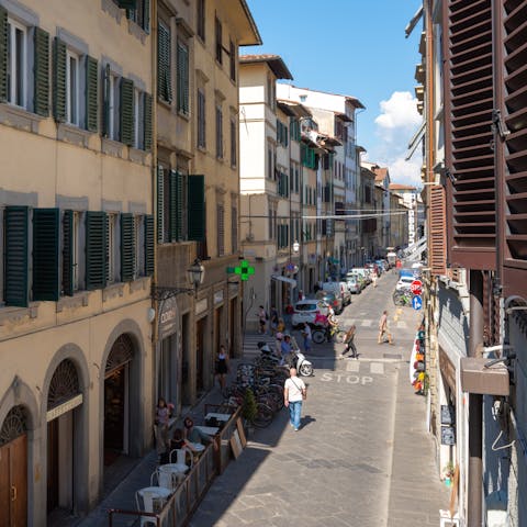 Explore the streets of Florence, right outside your doorstep